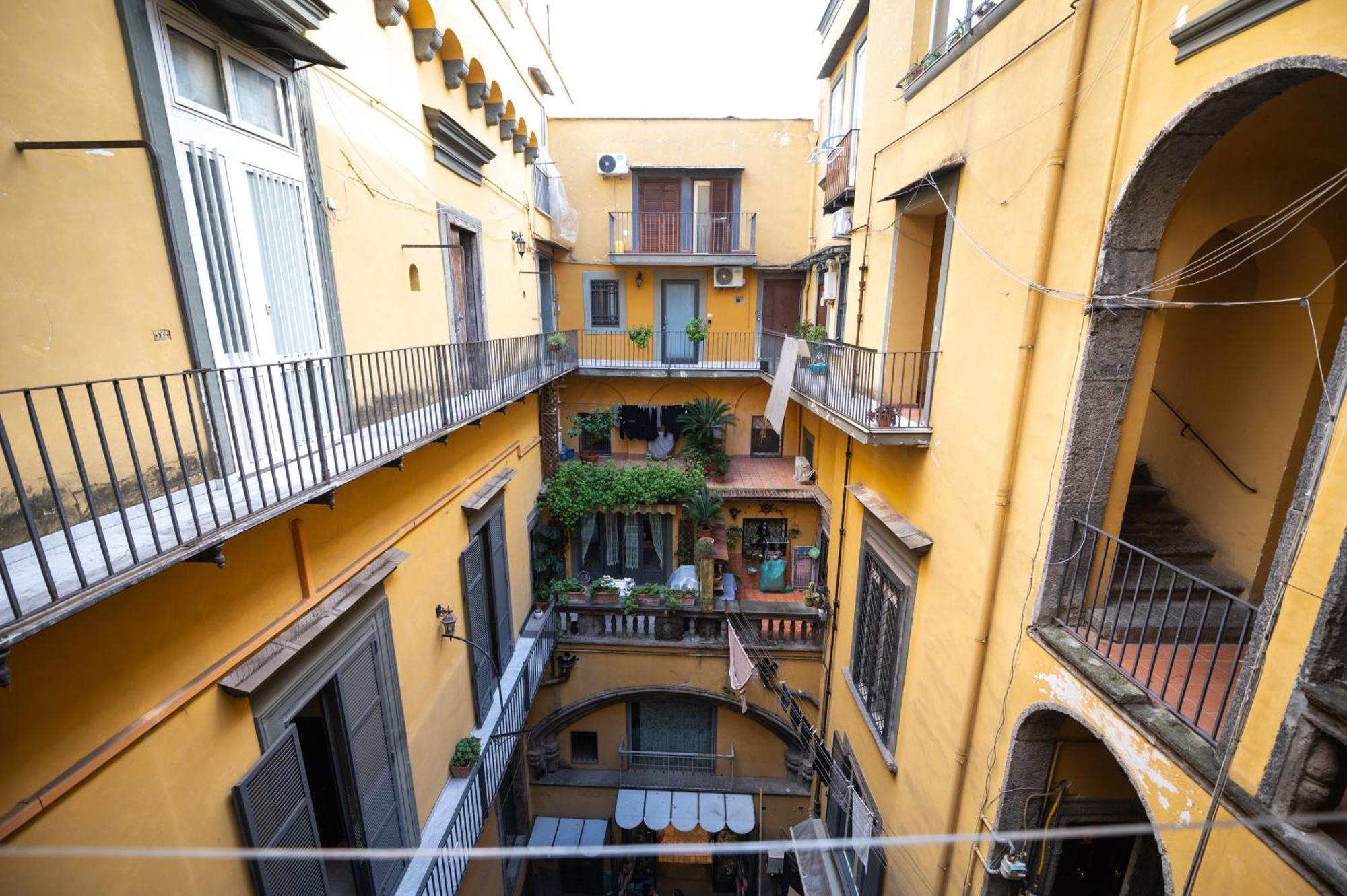 Stay Soft Apartment - Centro Storico Napoli Esterno foto